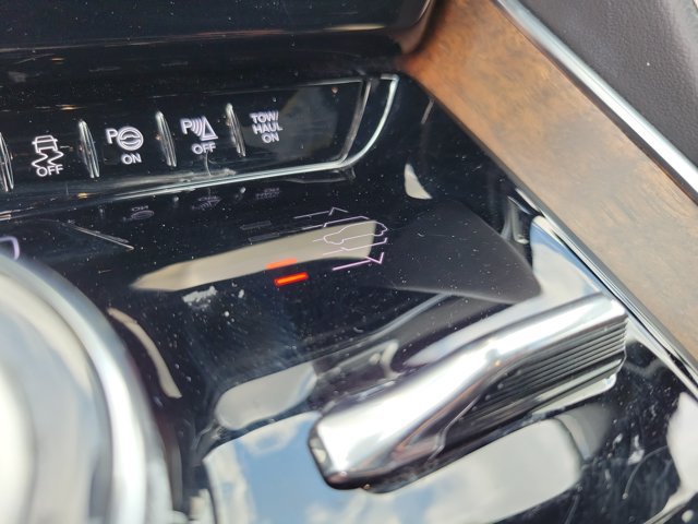 Used 2023 Jeep Grand Wagoneer L Series II AWD/4WD image 26