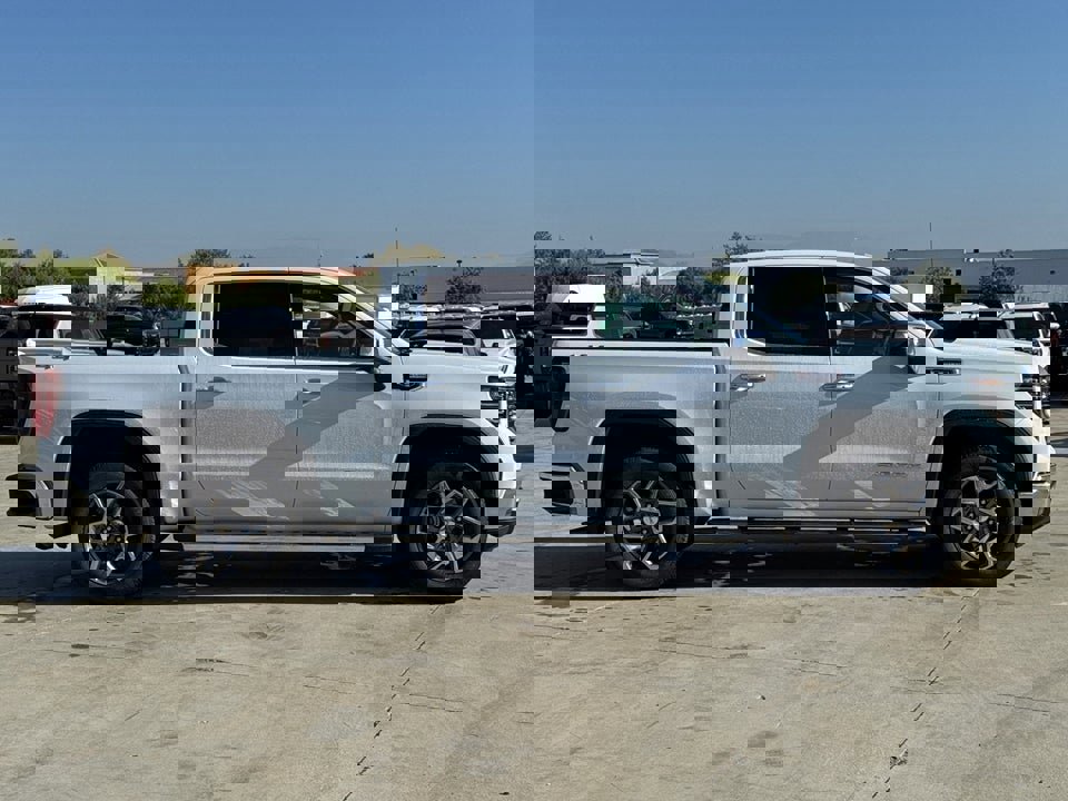 Used 2026 GMC Sierra 1500 SLT w/ SLT Premium Plus Package image 8