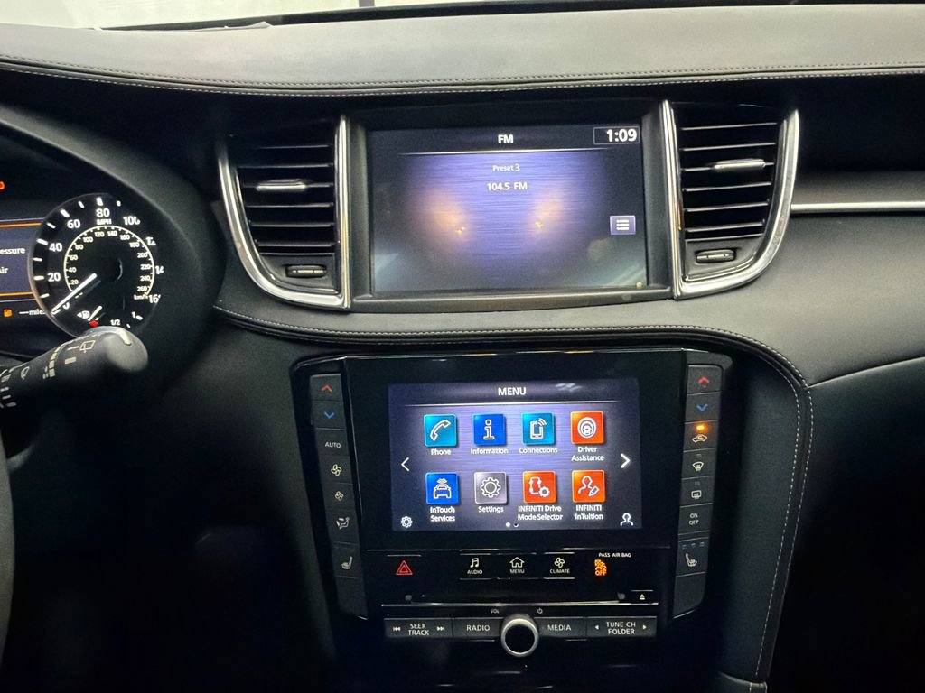 Used 2023 INFINITI QX50 Luxe image 31
