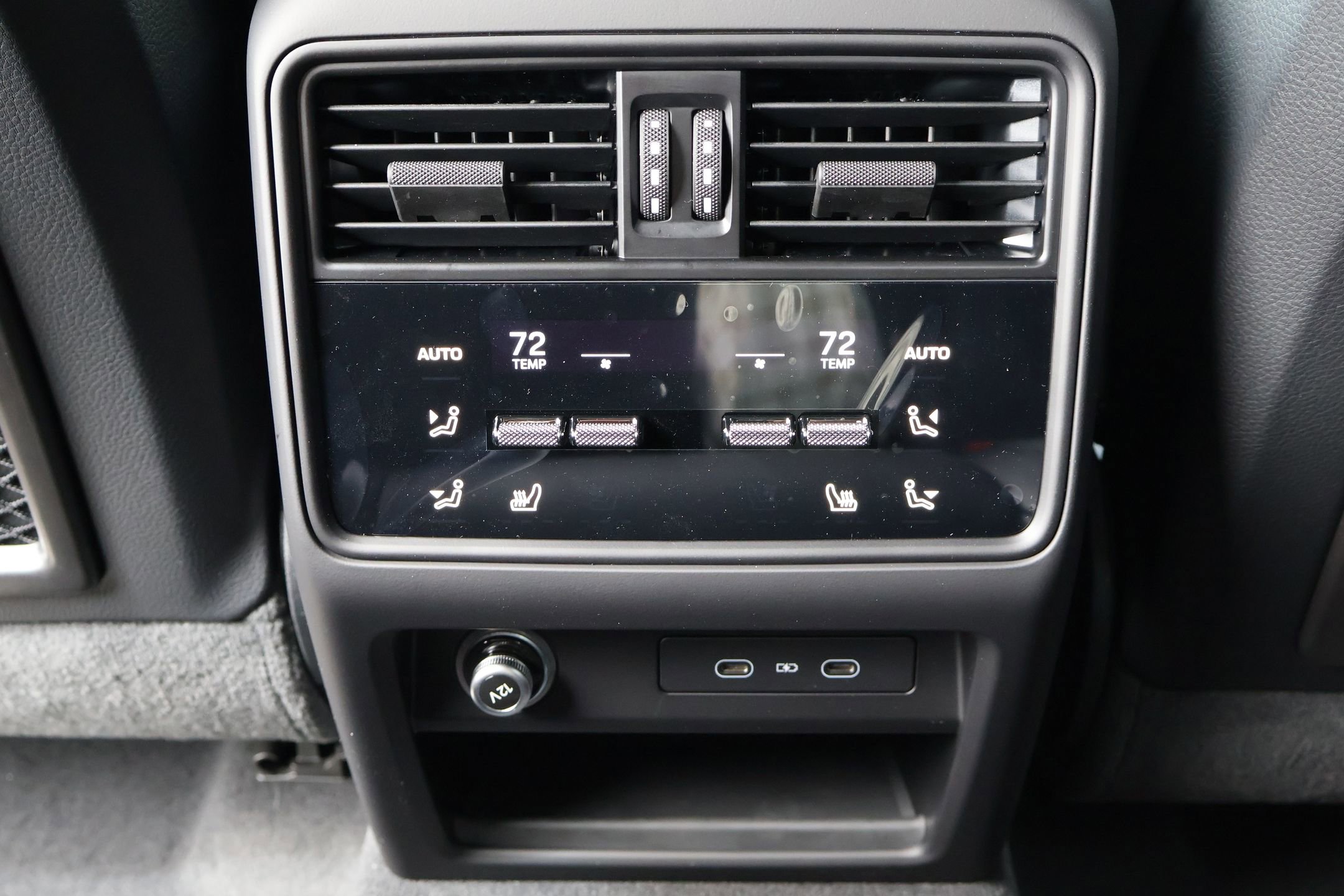 New 2026 Porsche Cayenne image 21