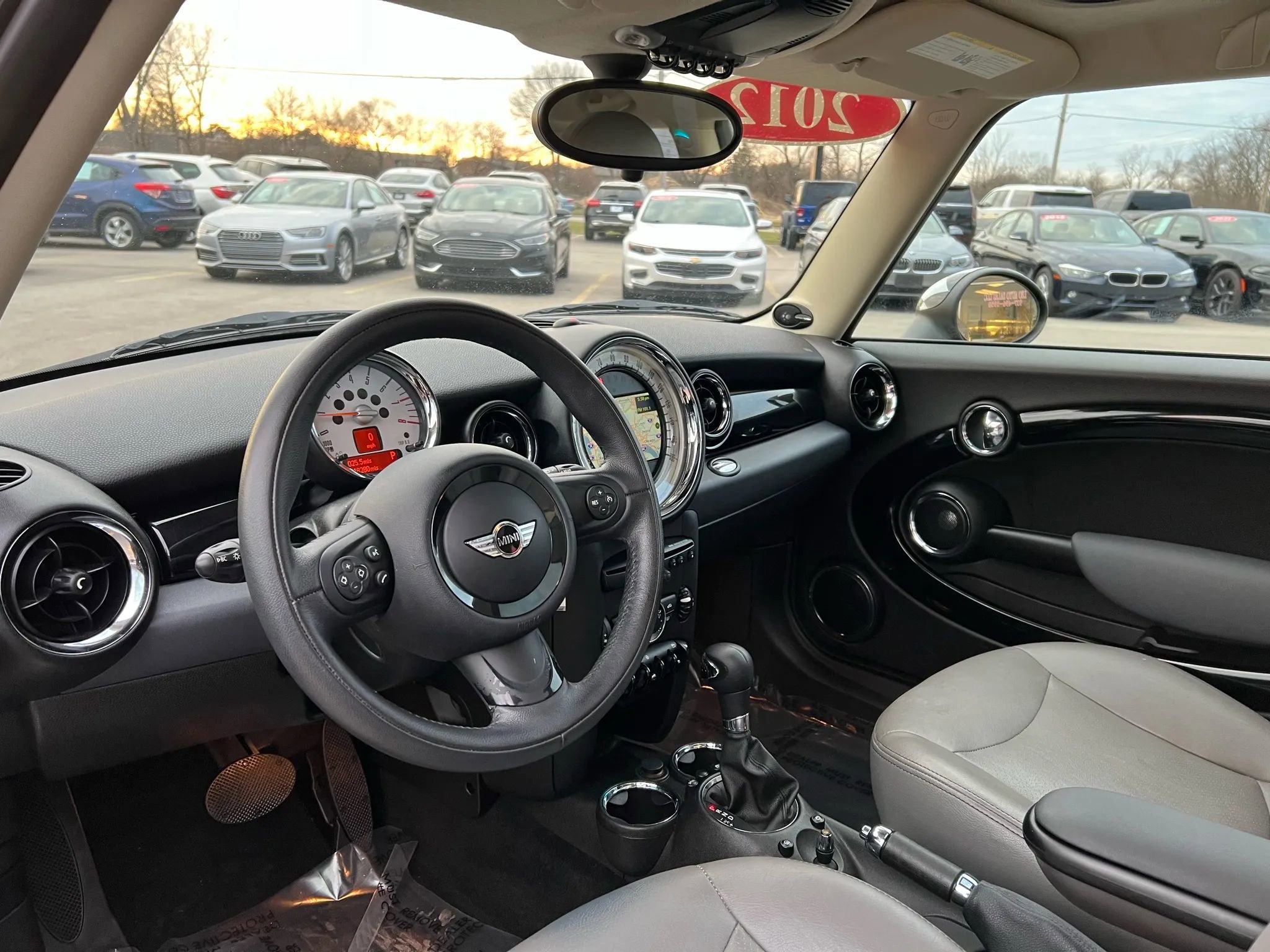 Used 2012 MINI Cooper Hardtop image 10