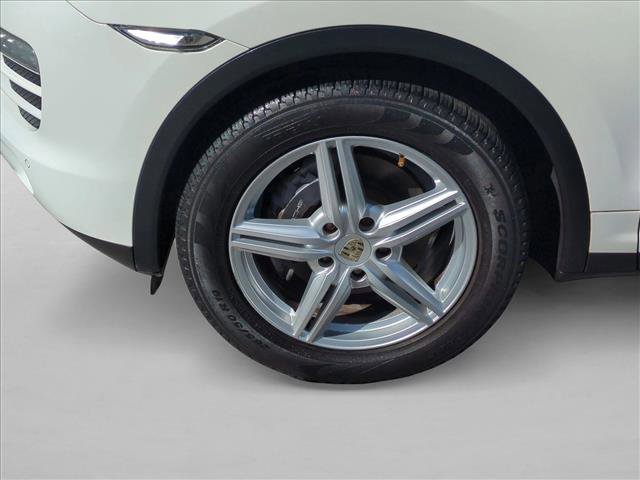 Used 2011 Porsche Cayenne AWD/4WD image 23