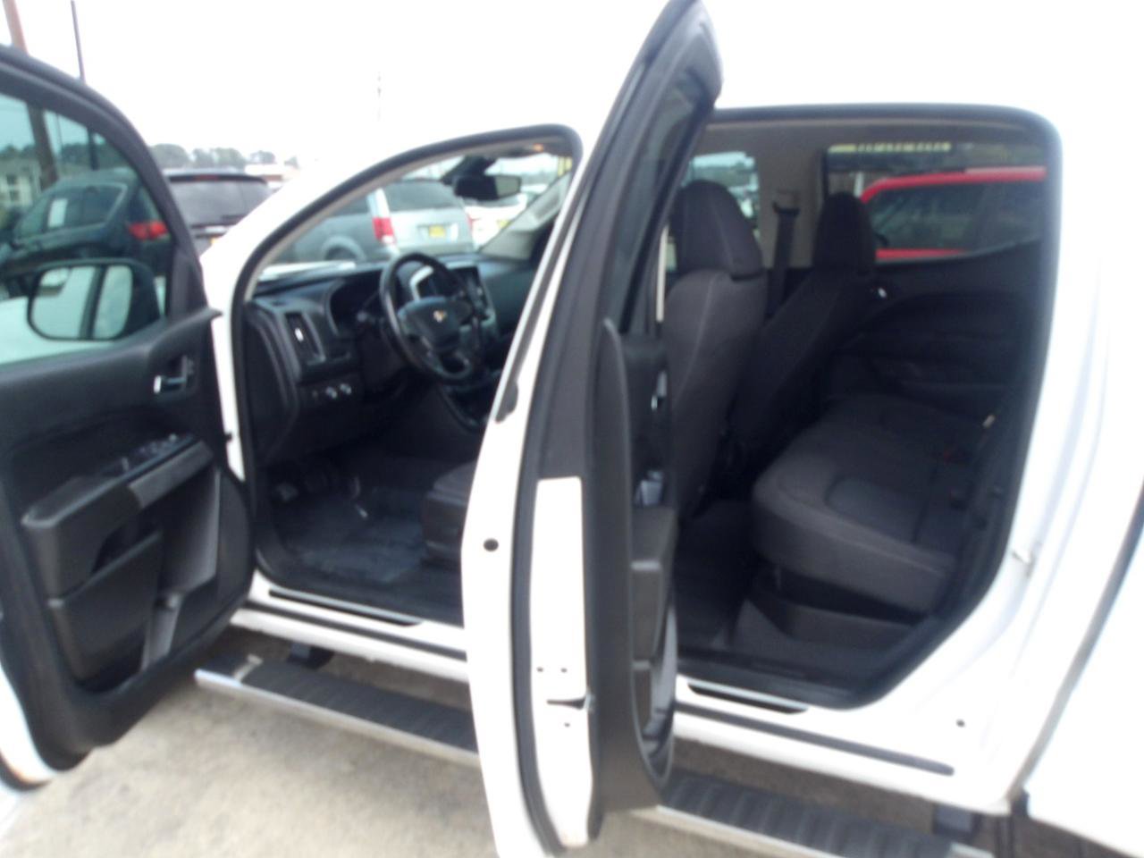 Used 2020 Chevrolet Colorado LT w/ LT Convenience Package image 15