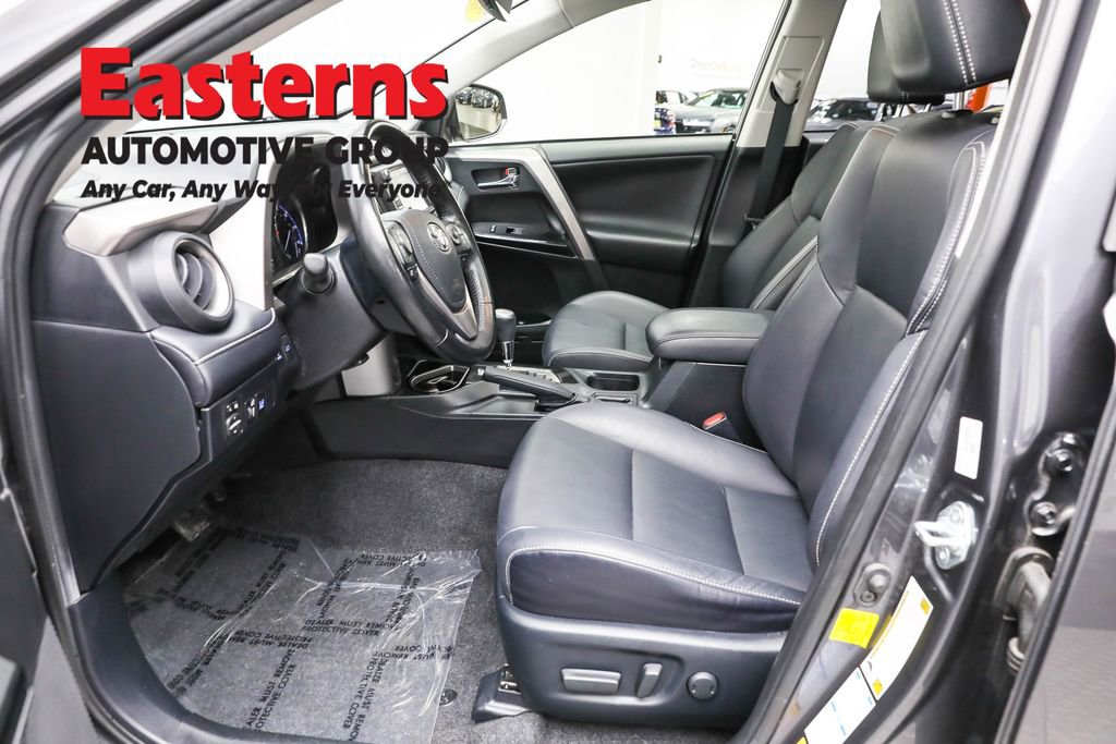 Used 2018 Toyota RAV4 Limited image 14