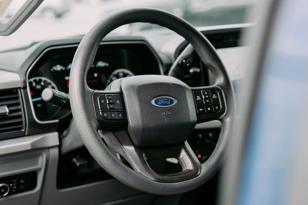 Used 2023 Ford F150 XLT w/ Trailer Tow Package image 17