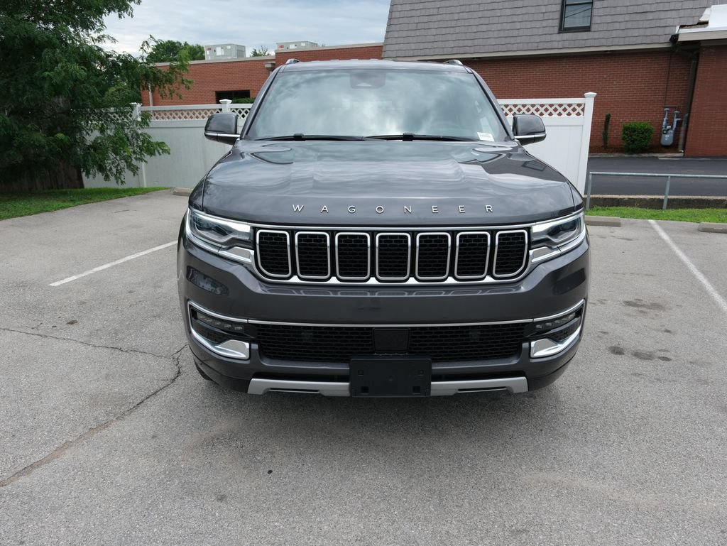 Used 2022 Jeep Wagoneer Series II AWD/4WD image 12