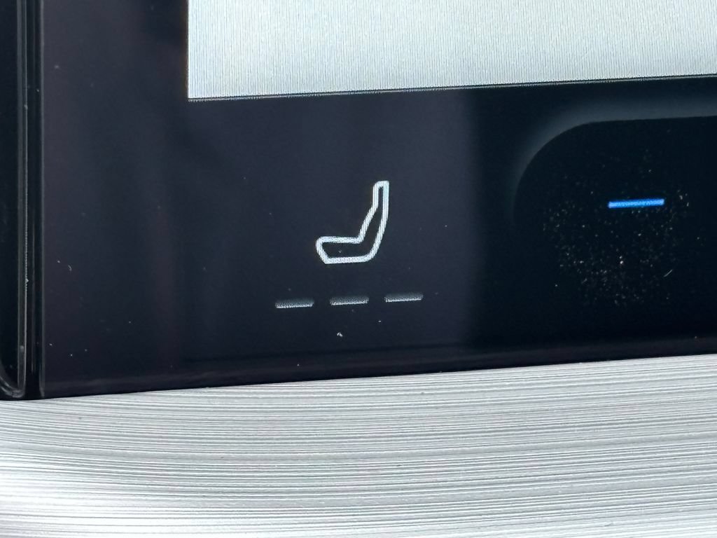New 2024 Ford Escape SE w/ PHEV Premium Package FWD image 10