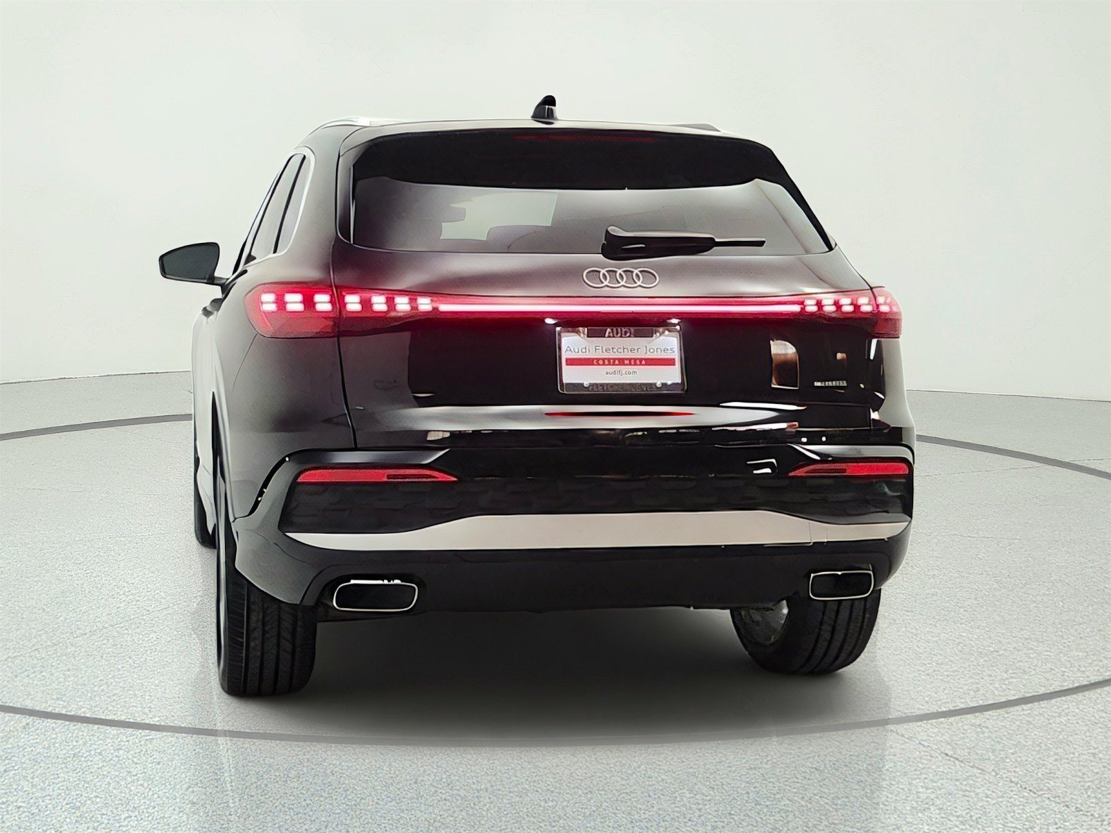 Used 2025 Audi Q5 Premium Plus w/ Premium Plus AWD/4WD image 6