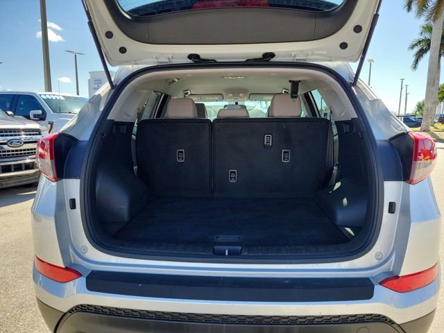 Used 2017 Hyundai Tucson SE FWD image 11