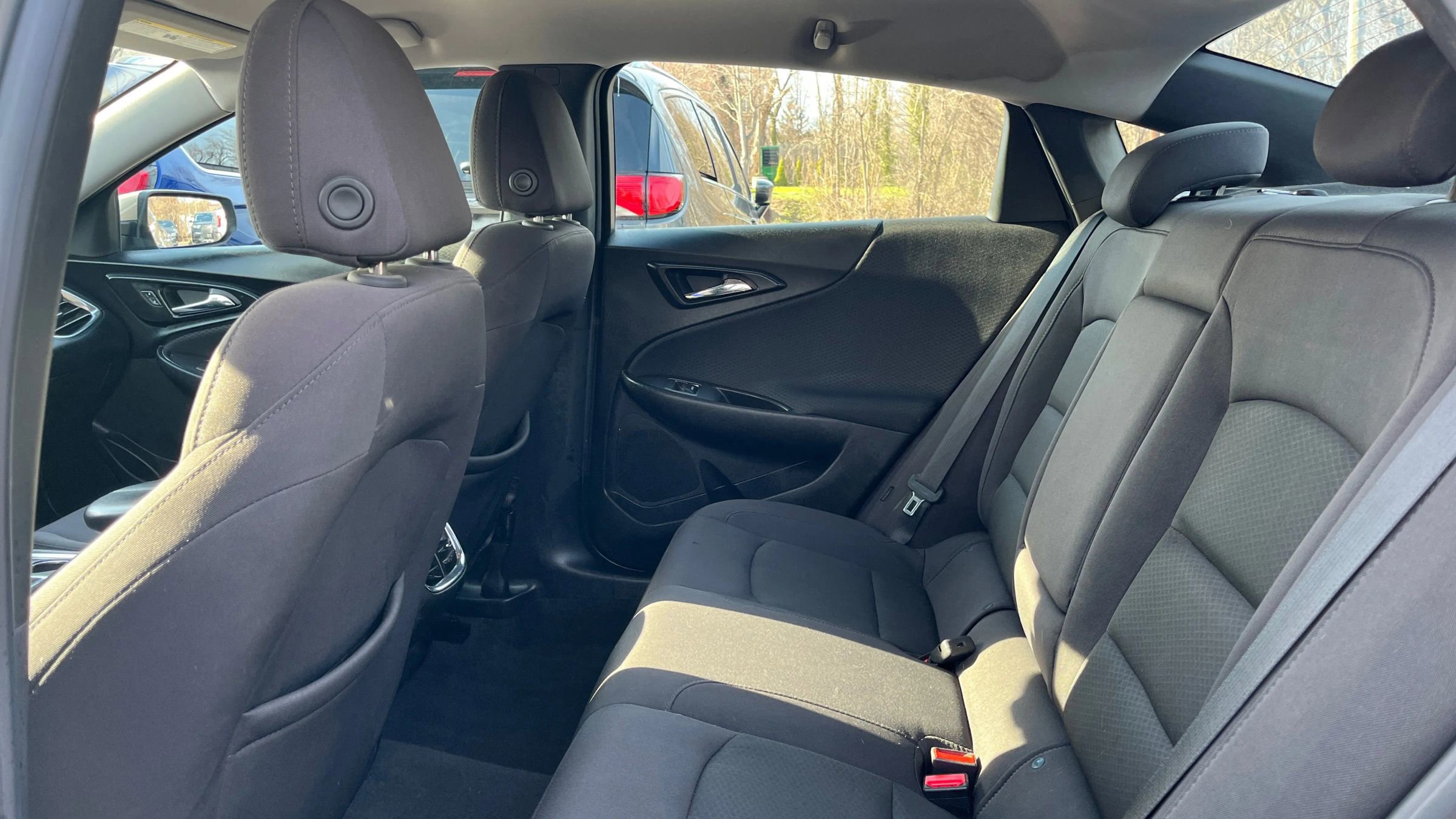 Used 2017 Chevrolet Malibu LT image 10