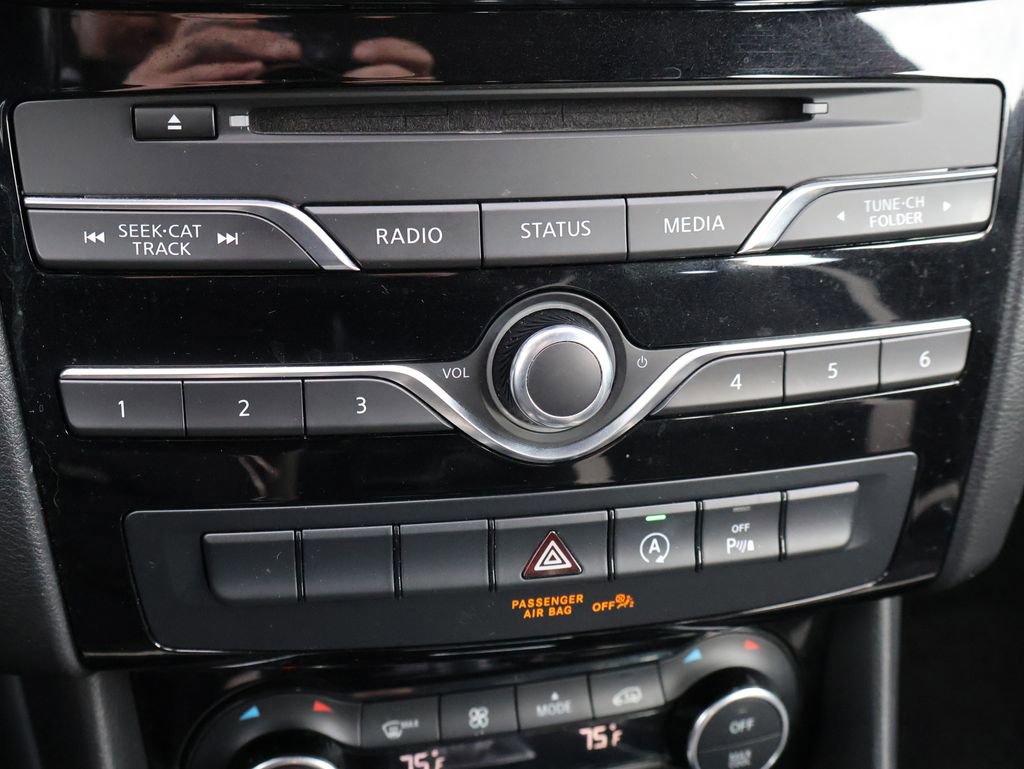 Used 2018 INFINITI QX30 Sport w/ Cargo Package image 24