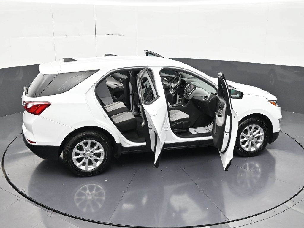 Used 2020 Chevrolet Equinox LS FWD image 35