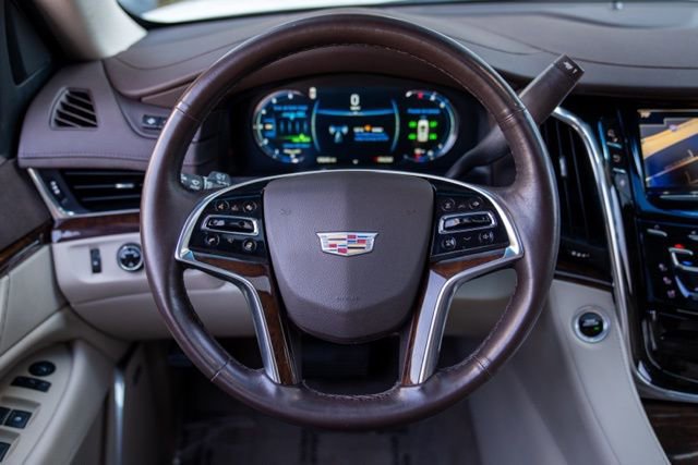 Used 2016 Cadillac Escalade Luxury image 28