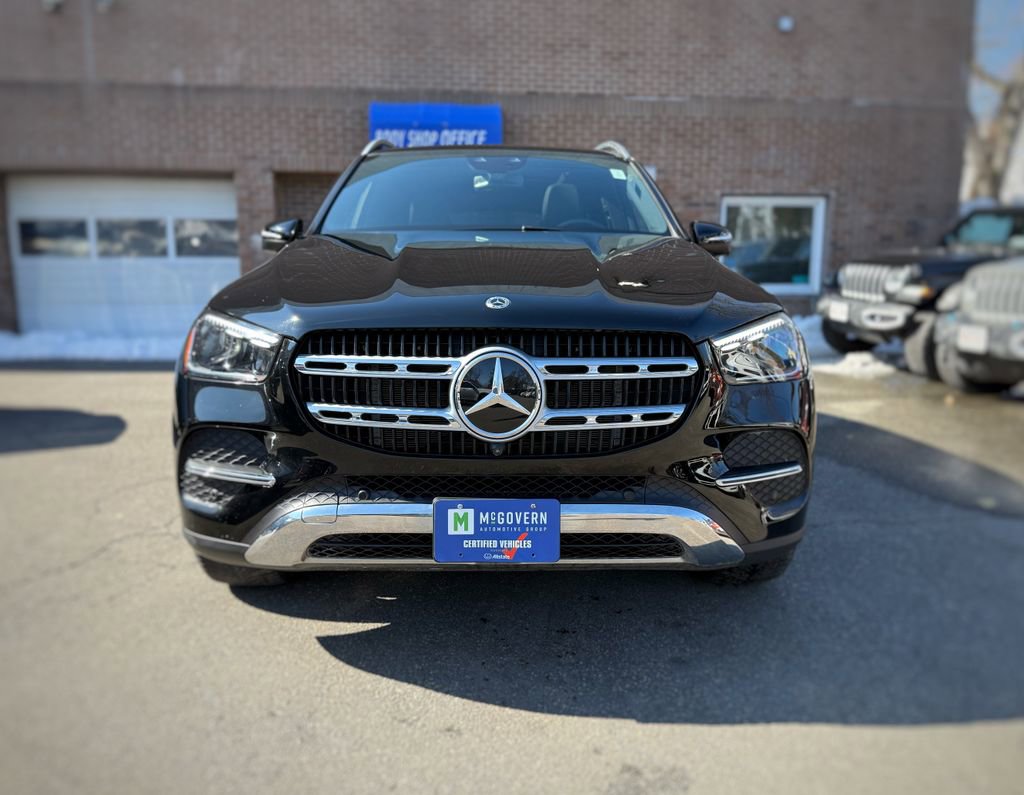 Used 2025 Mercedes-Benz GLE 350 4MATIC image 2