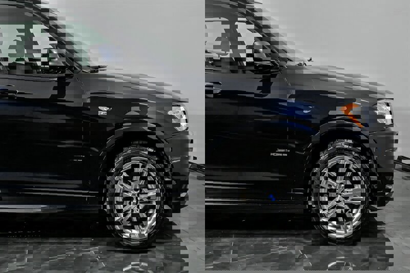 Used 2012 BMW X3 xDrive35i image 12