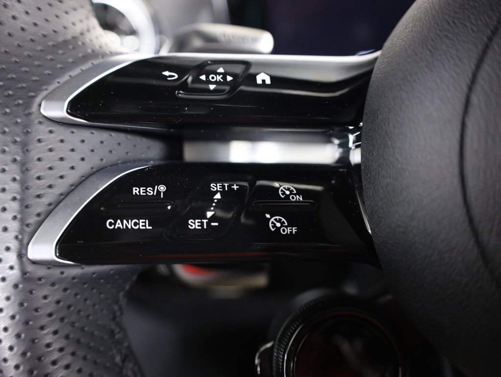 Certified 2025 Mercedes-Benz GLB 35 AMG 4MATIC image 14