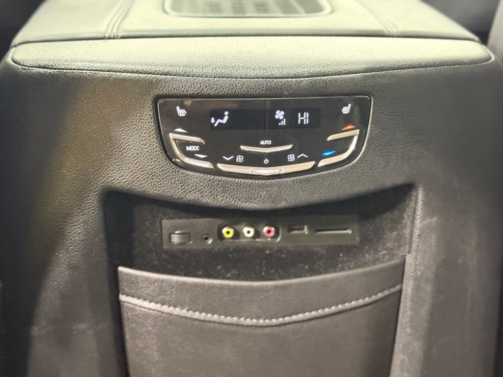 Used 2016 Cadillac Escalade ESV Premium AWD/4WD image 35