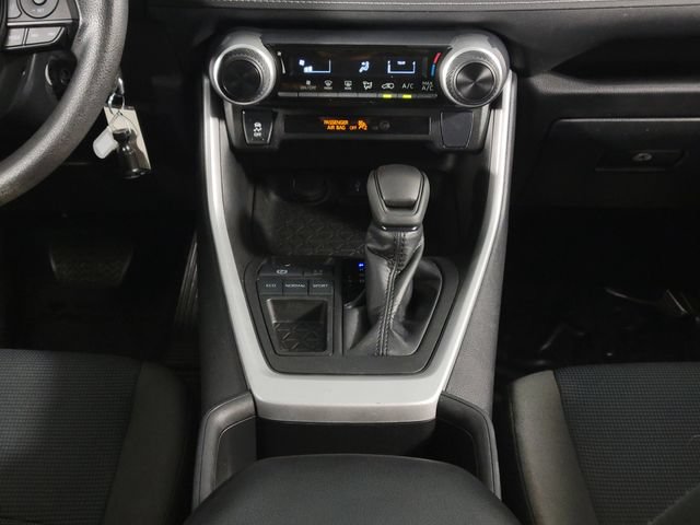 Used 2022 Toyota RAV4 LE FWD image 24