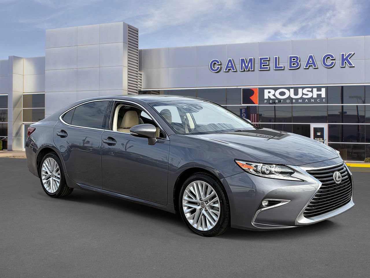 Used 2016 Lexus ES 350 w/ Luxury Package w/Wood Trim FWD image 8