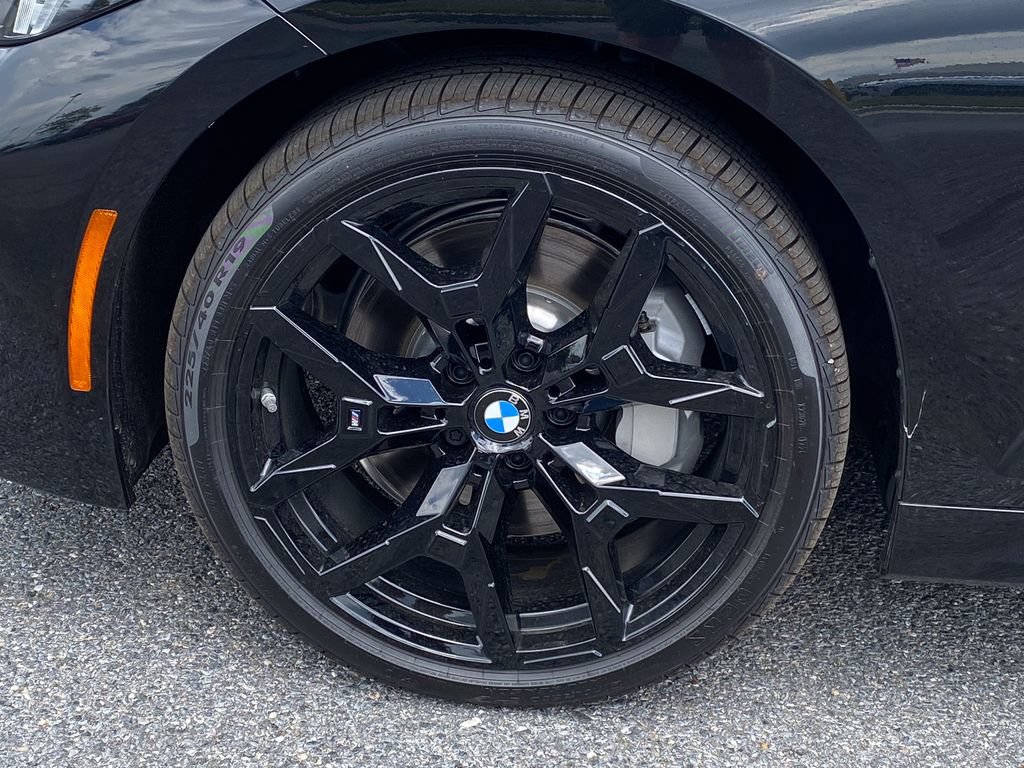 New 2026 BMW 330i xDrive Sedan w/ M Sport Package AWD/4WD image 8