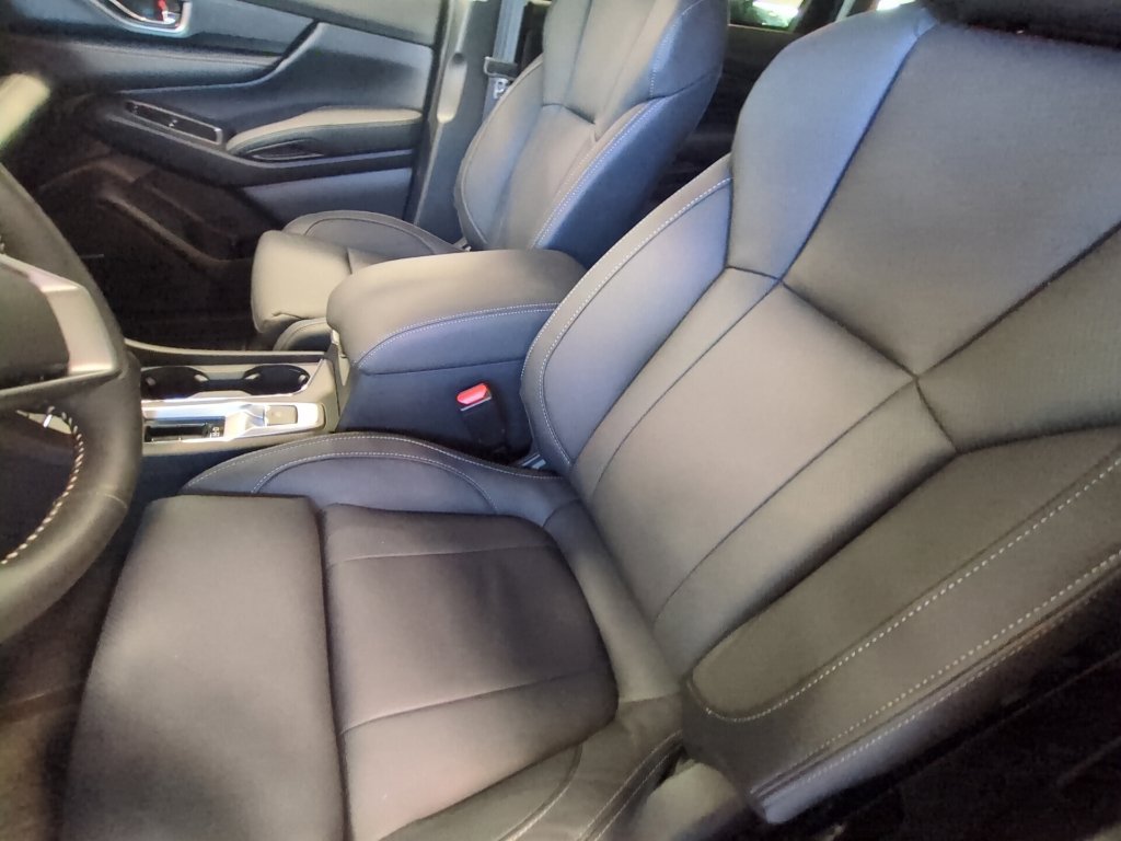 Used 2026 Subaru Ascent Limited w/ Popular Package #2 AWD/4WD image 6