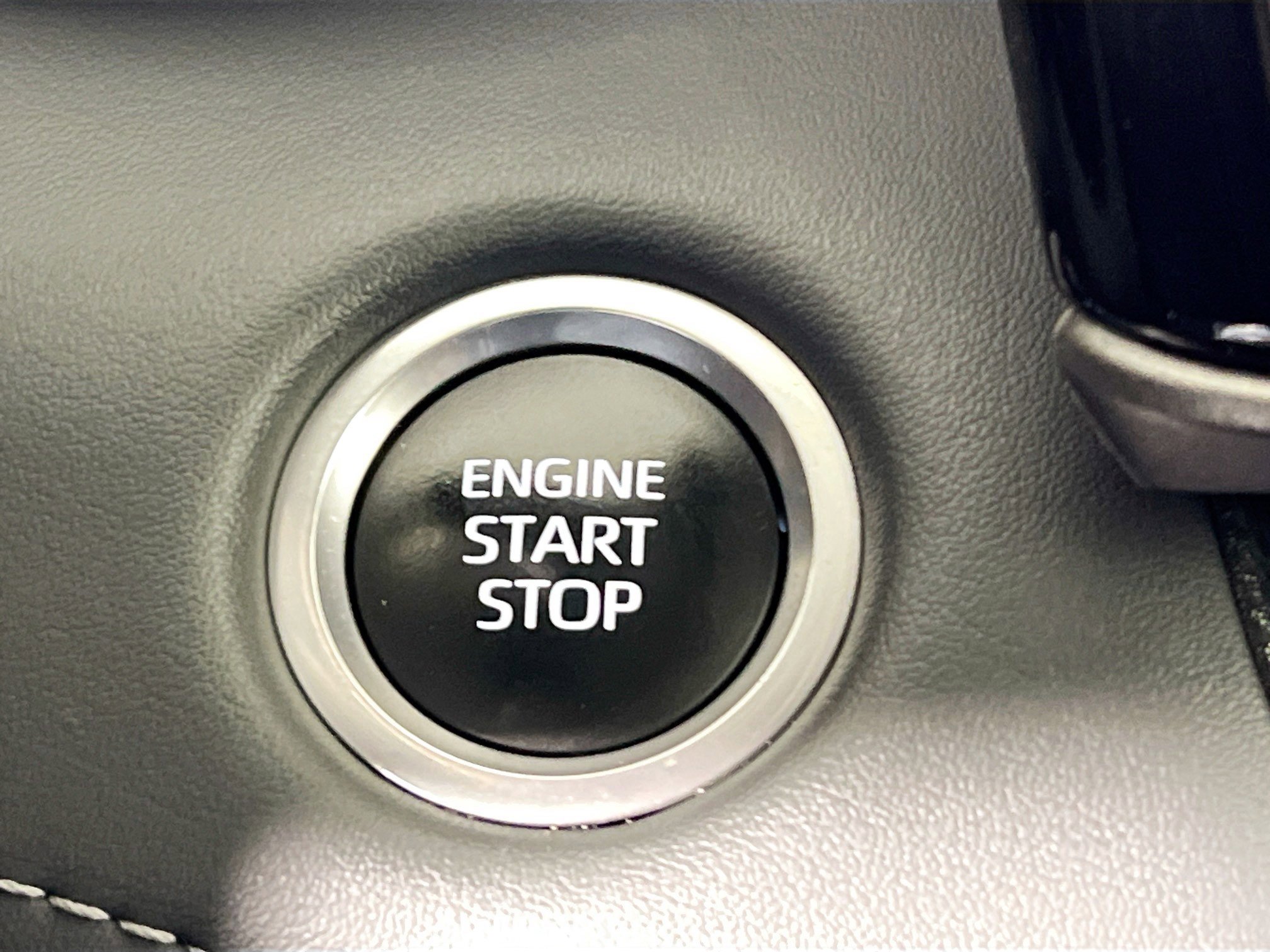 Used 2024 Toyota Highlander XLE image 24