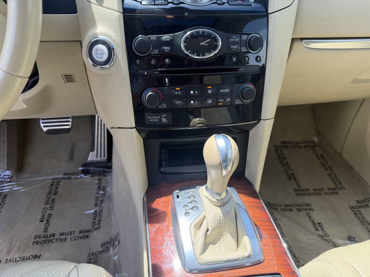 Used 2013 INFINITI FX37 AWD w/ Premium Pkg image 32