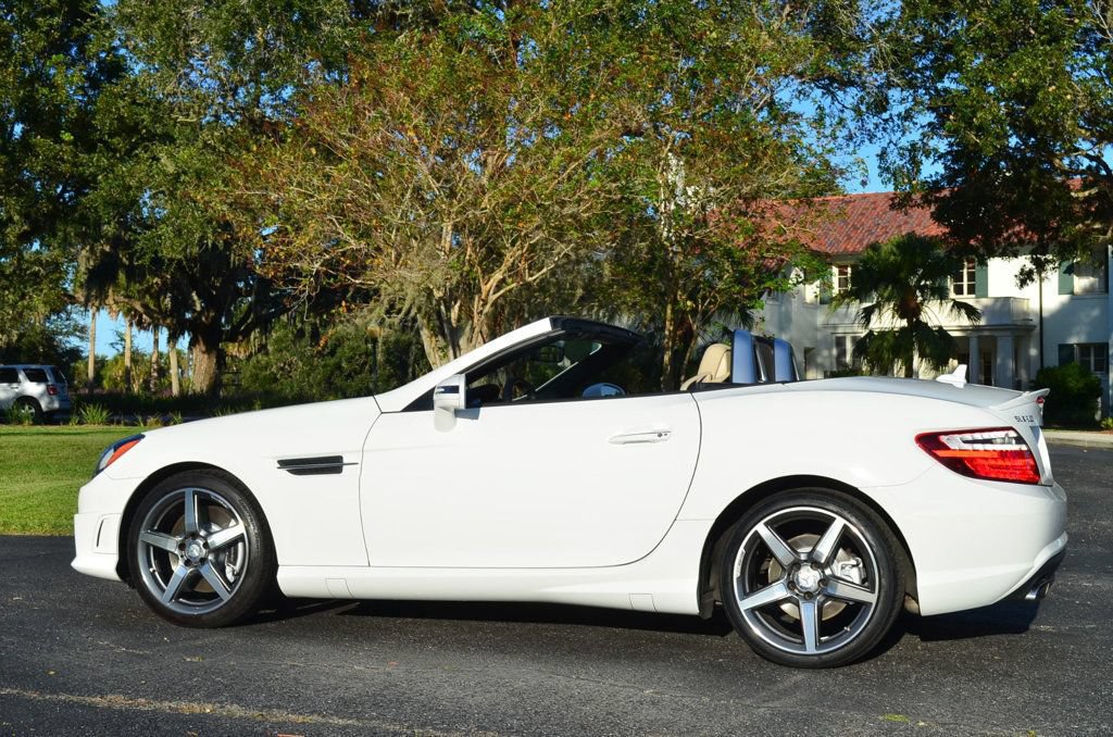Used 2015 Mercedes-Benz SLK 250 image 31