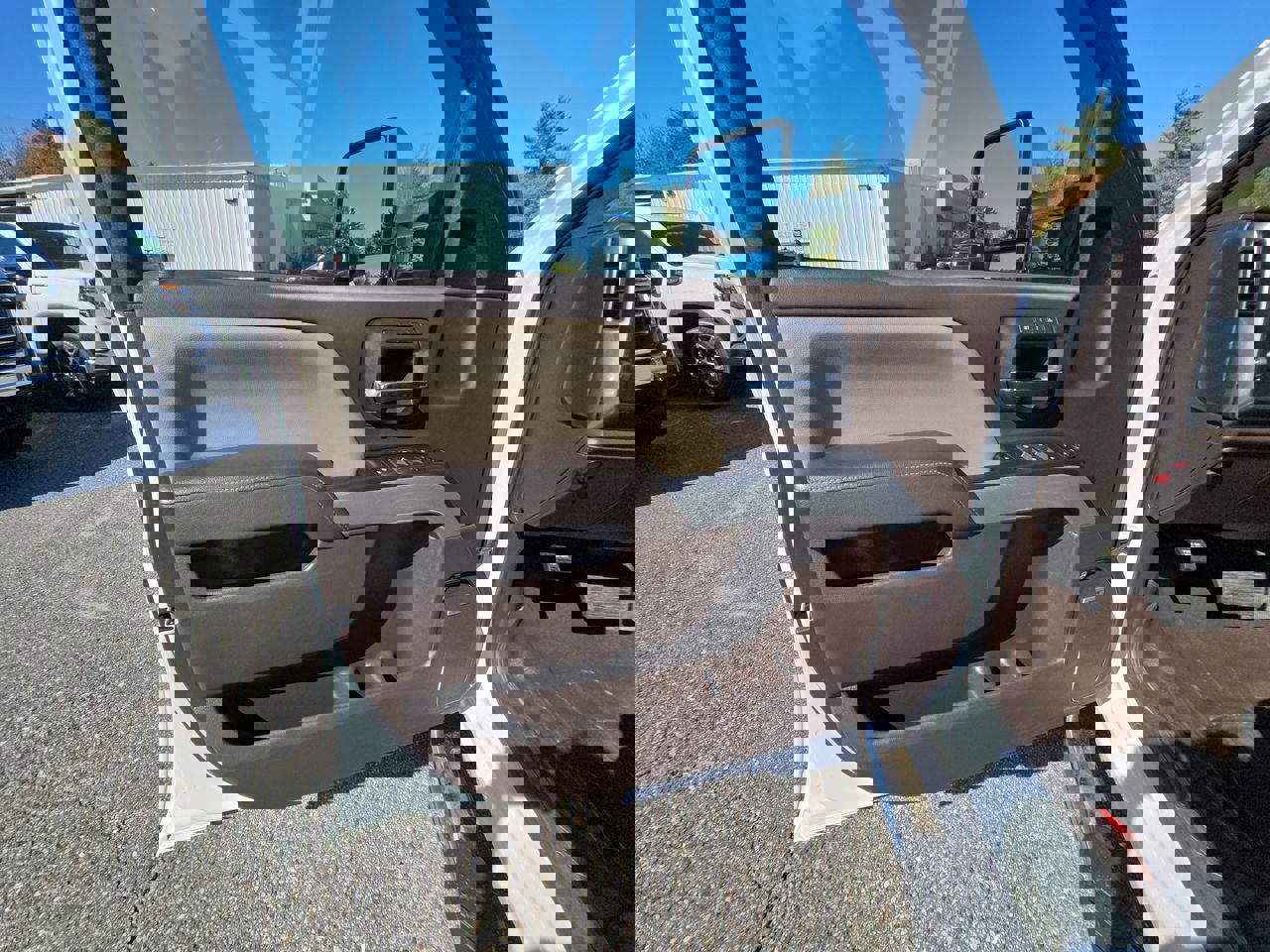 Used 2019 Chevrolet Silverado 2500 LTZ w/ Vortec Plus Package image 59