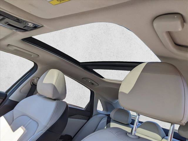 Used 2021 Kia K5 EX image 17