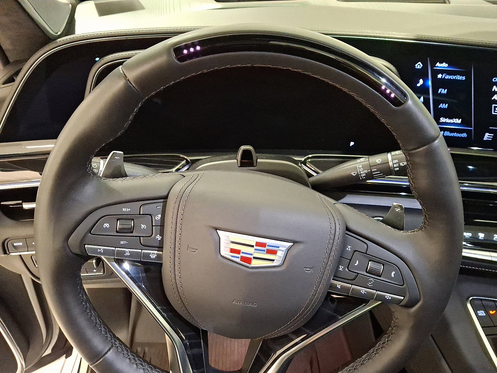 Certified 2024 Cadillac Escalade V w/ LPO, ONYX Package AWD/4WD image 20