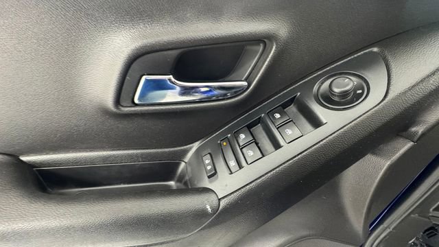 Used 2017 Chevrolet Trax LS AWD/4WD image 19
