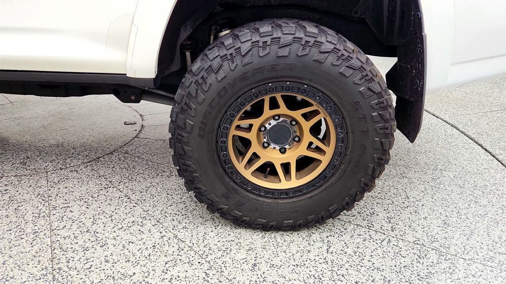 Used 2020 Toyota 4Runner TRD Pro AWD/4WD image 9