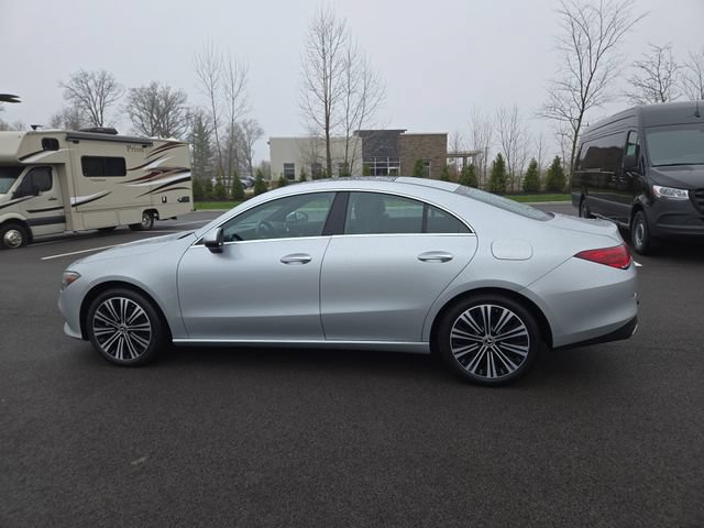 Used 2023 Mercedes-Benz CLA 250 4MATIC image 6