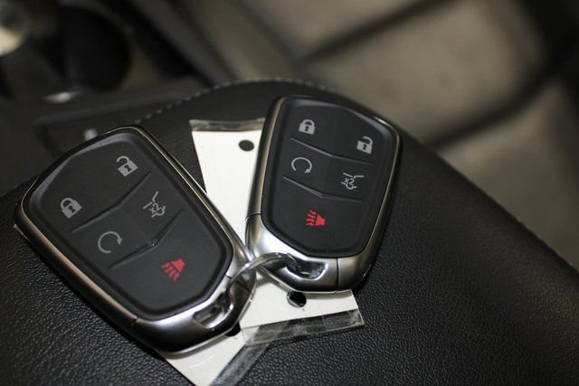 Certified 2023 Cadillac XT5 Premium Luxury w/ LPO, Floor Liner Package image 19