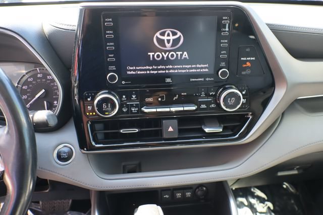 Used 2020 Toyota Highlander Limited FWD image 37