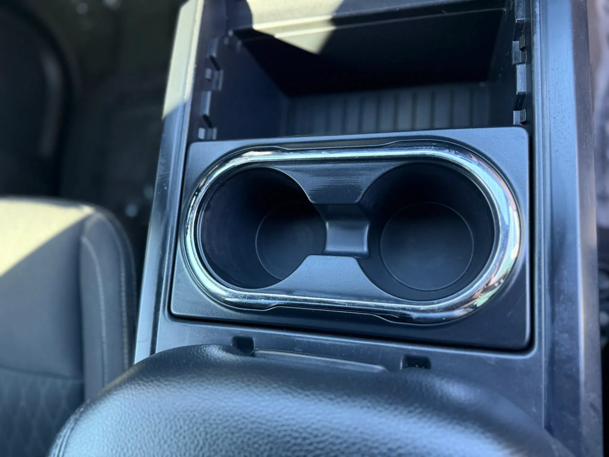 Used 2019 Nissan Titan SV w/ SV Convenience Package AWD/4WD image 36