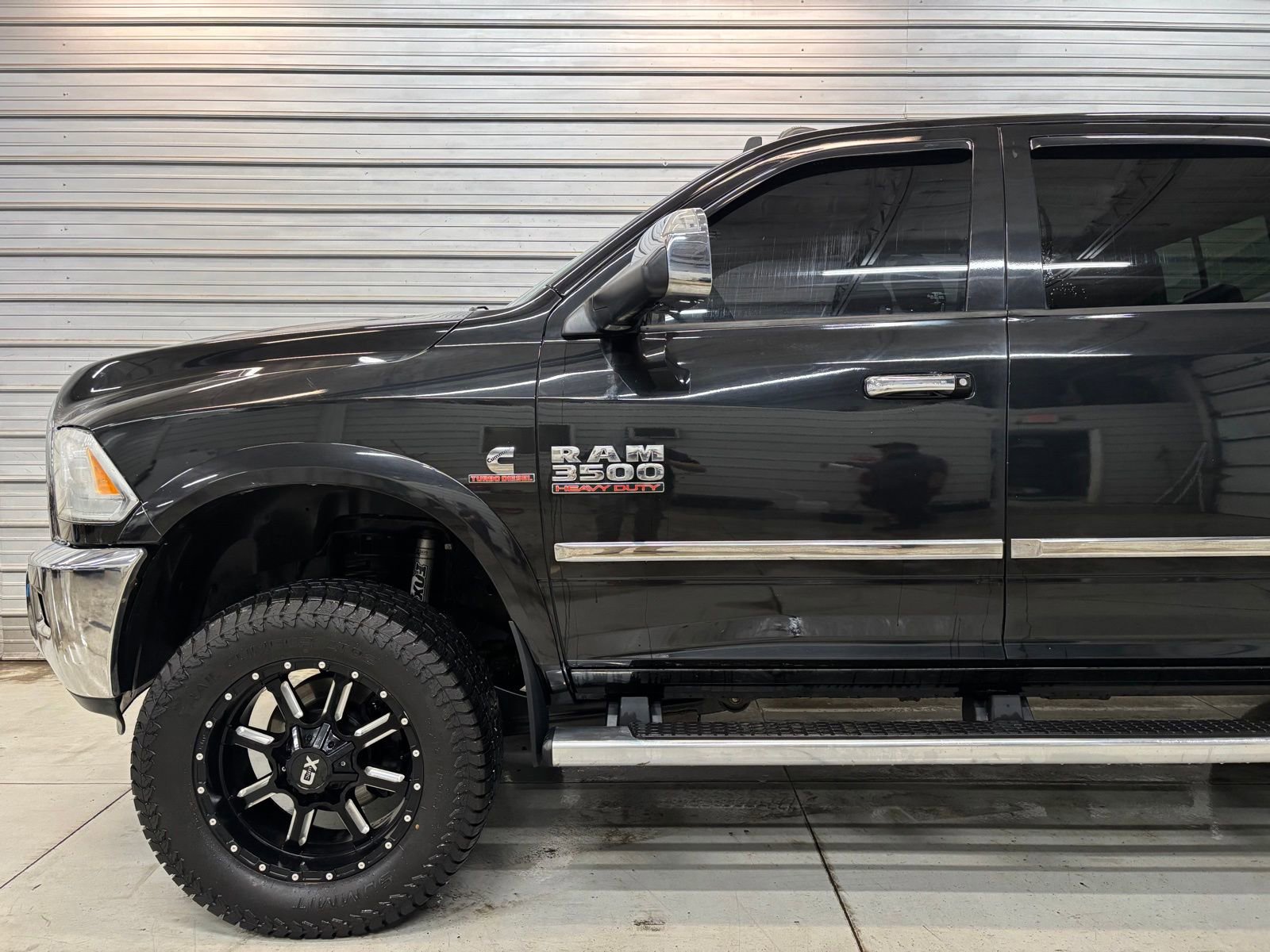 Used 2015 RAM 3500 Laramie Longhorn image 3