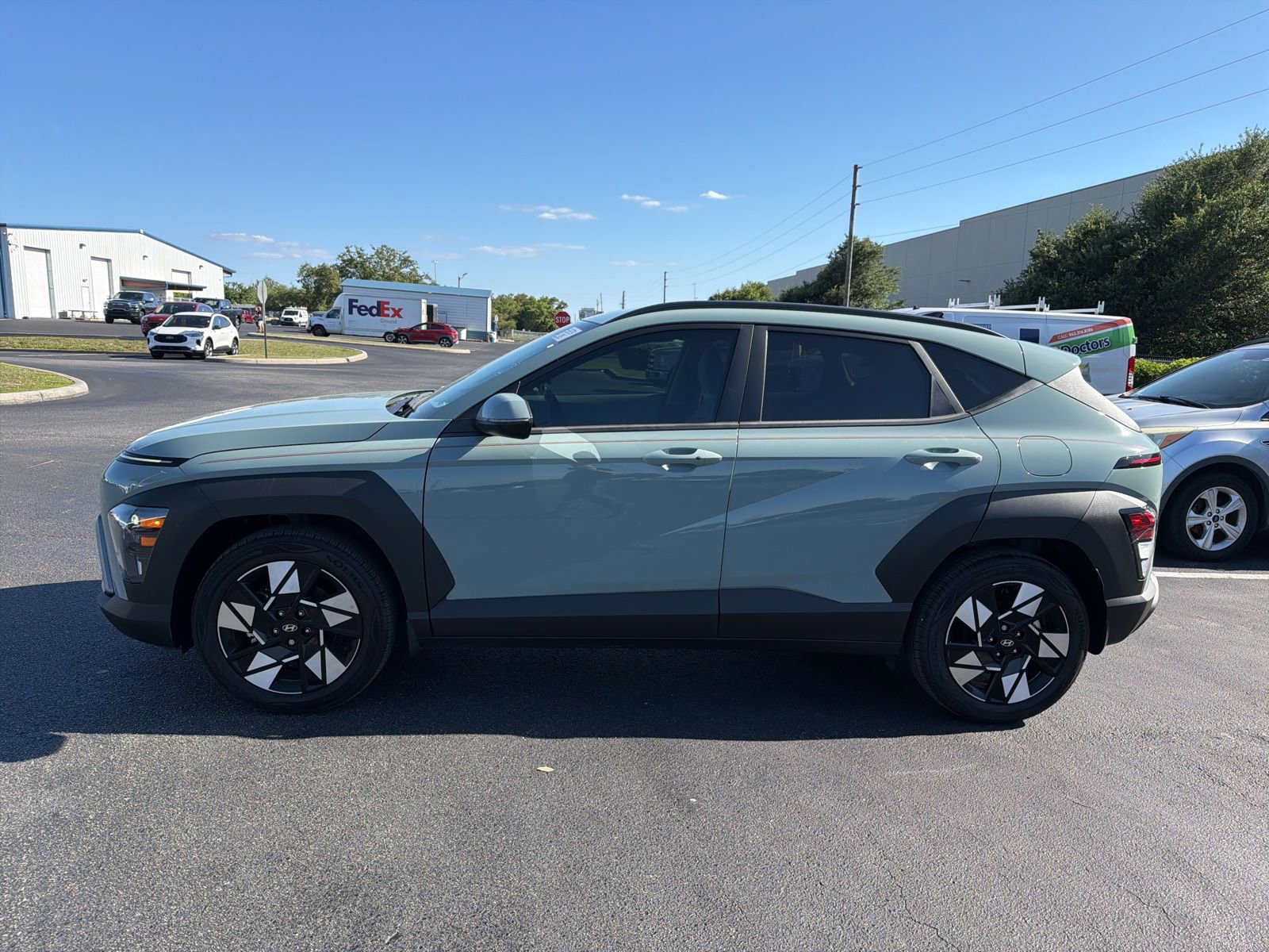 Used 2025 Hyundai Kona SEL image 11