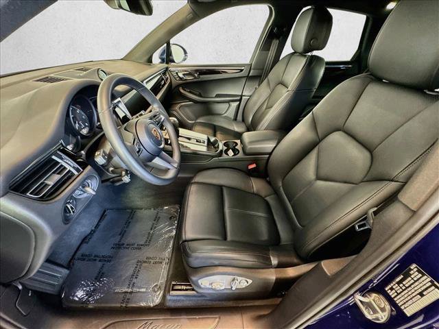 Certified 2026 Porsche Macan AWD/4WD image 5