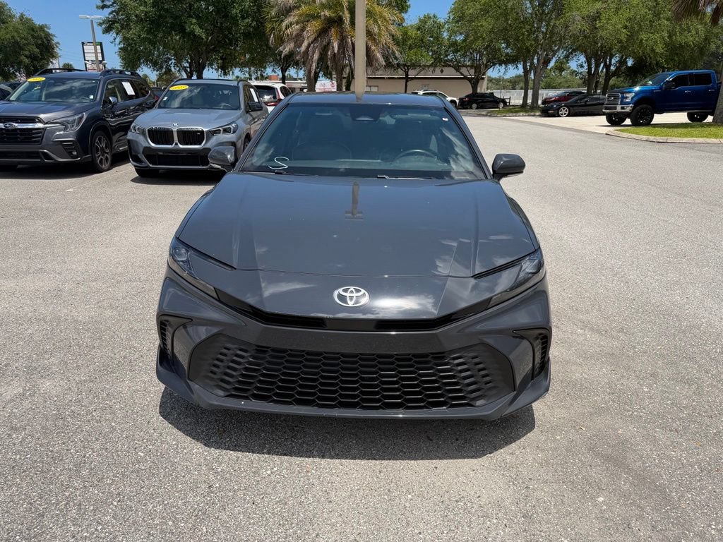 Used 2025 Toyota Camry SE FWD image 12