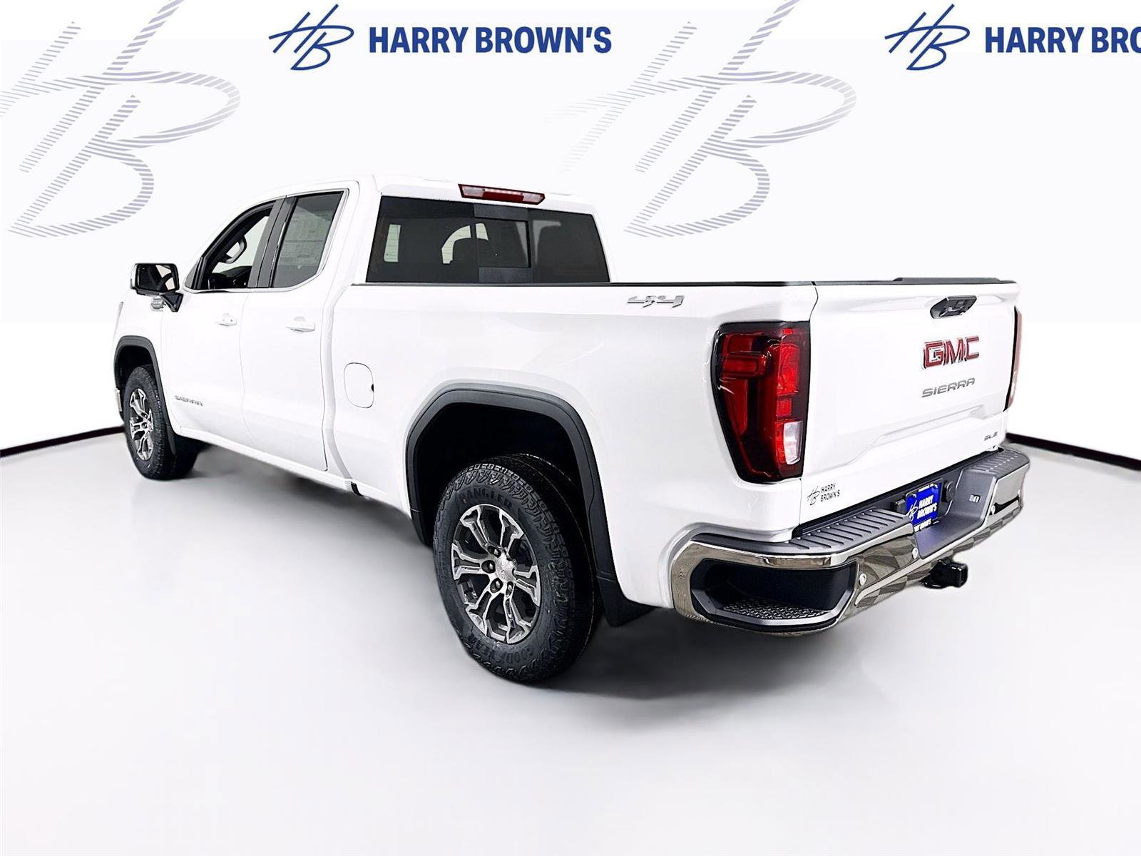 New 2026 GMC Sierra 1500 SLE w/ Preferred Package image 29