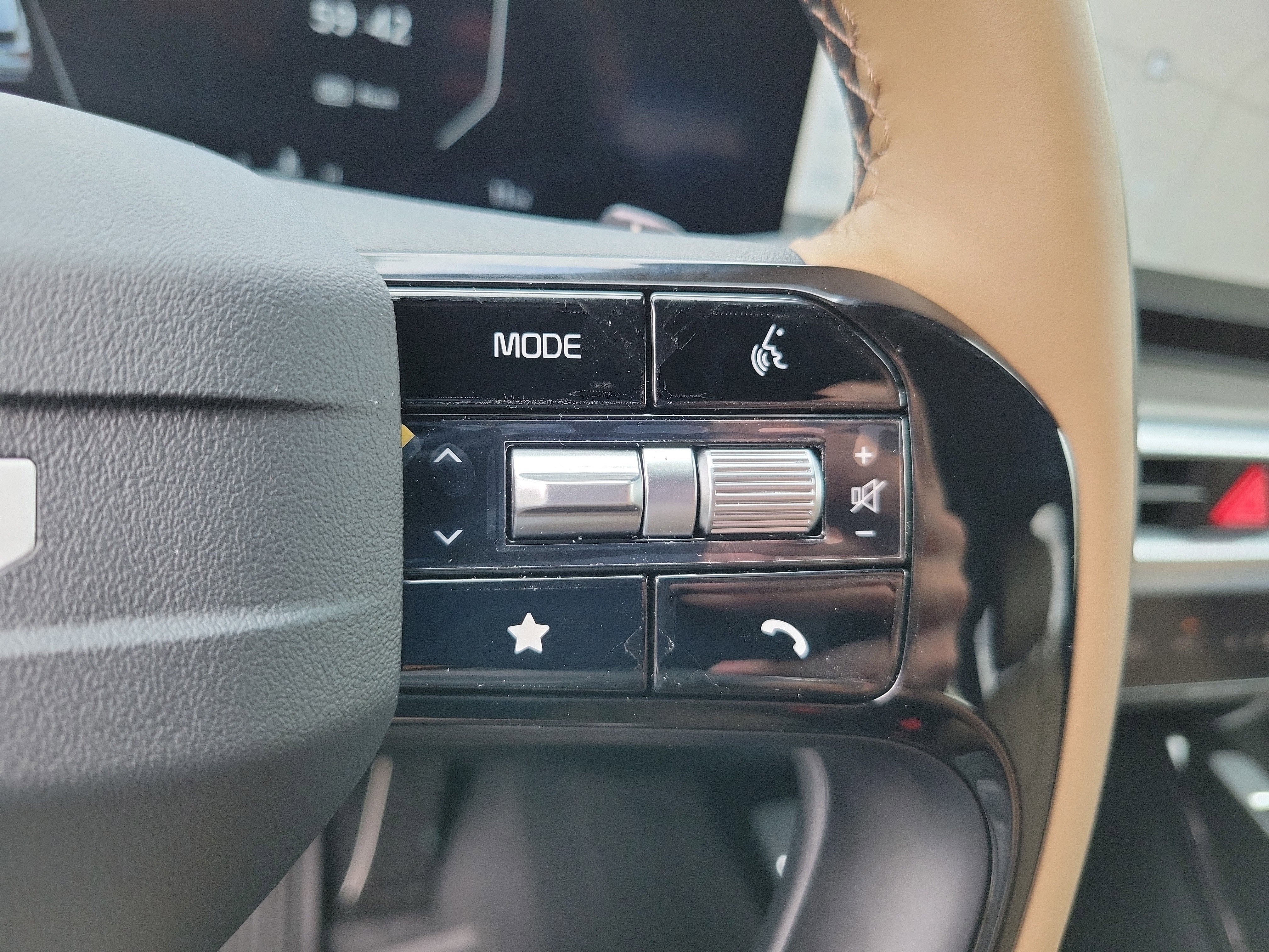 New 2026 Kia Sorento SX Prestige image 17