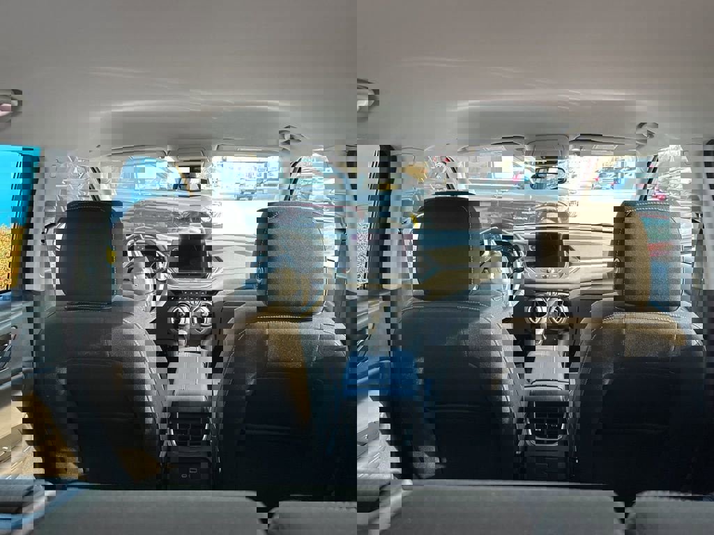 Used 2024 Chevrolet Blazer LT w/ Convenience Package image 8