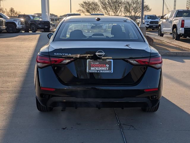 Used 2025 Nissan Sentra SV image 7