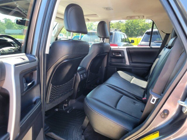 Used 2015 Toyota 4Runner Limited AWD/4WD image 29