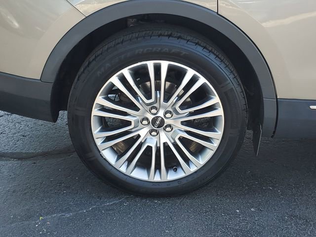 Used 2016 Lincoln MKX Reserve w/ Driver Assistance Package AWD/4WD image 5