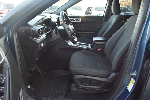 Used 2020 Ford Explorer XLT w/ Comfort Package image 16
