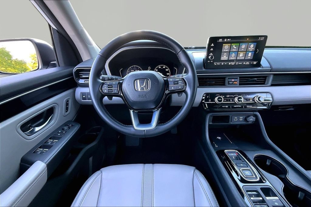 Certified 2023 Honda Pilot EX-L image 9