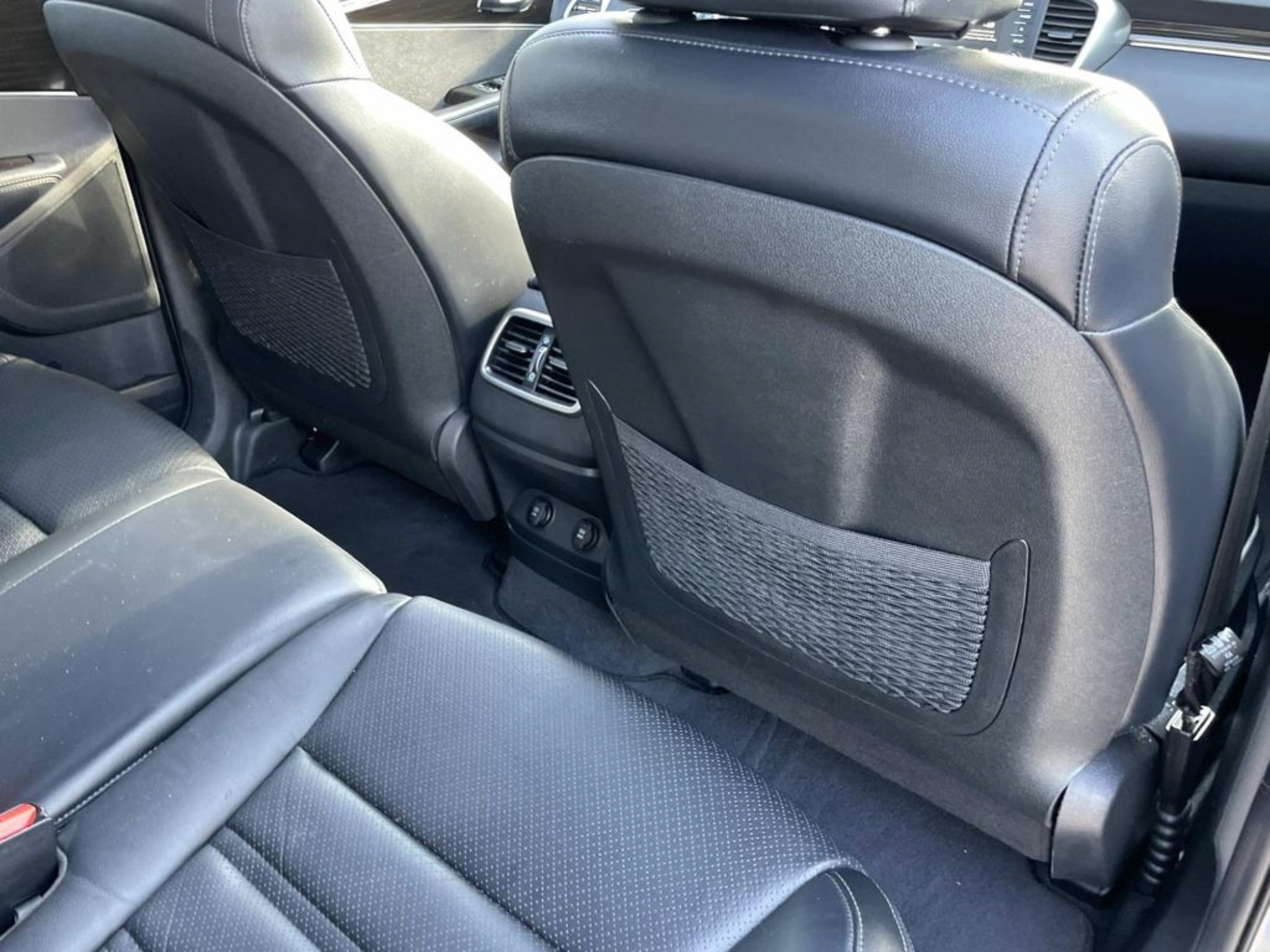 Used 2020 Kia Sorento EX FWD image 15